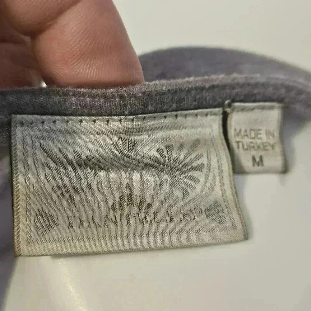 DANTELLE Long Sleeve Top Awesome Details Size Medium EUC